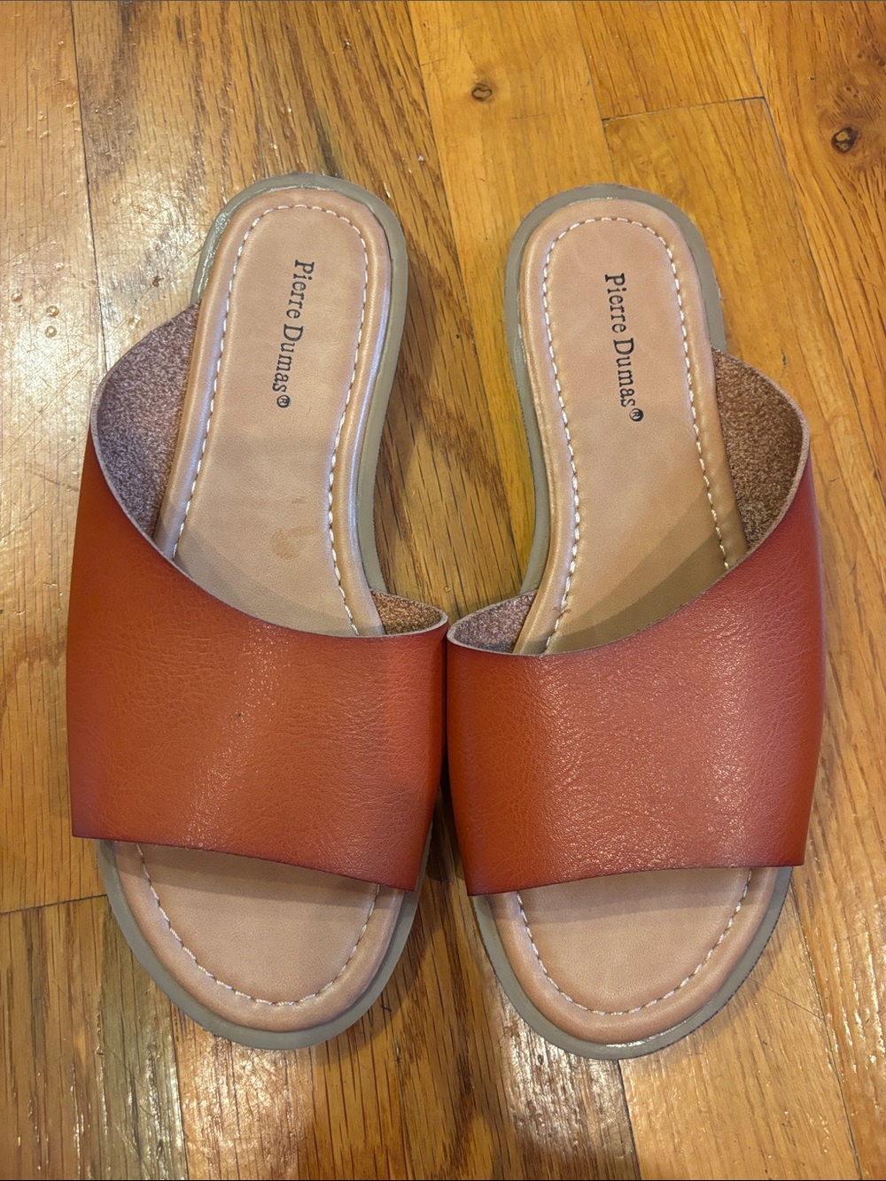 Pierre Dumas Lizzie Faux Leather Camel Slide Sandals Size 6